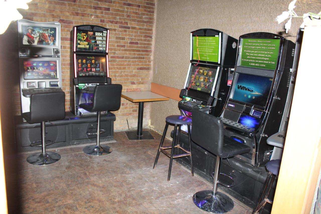 Minnedosa Valley Motor Lodge מראה חיצוני תמונה